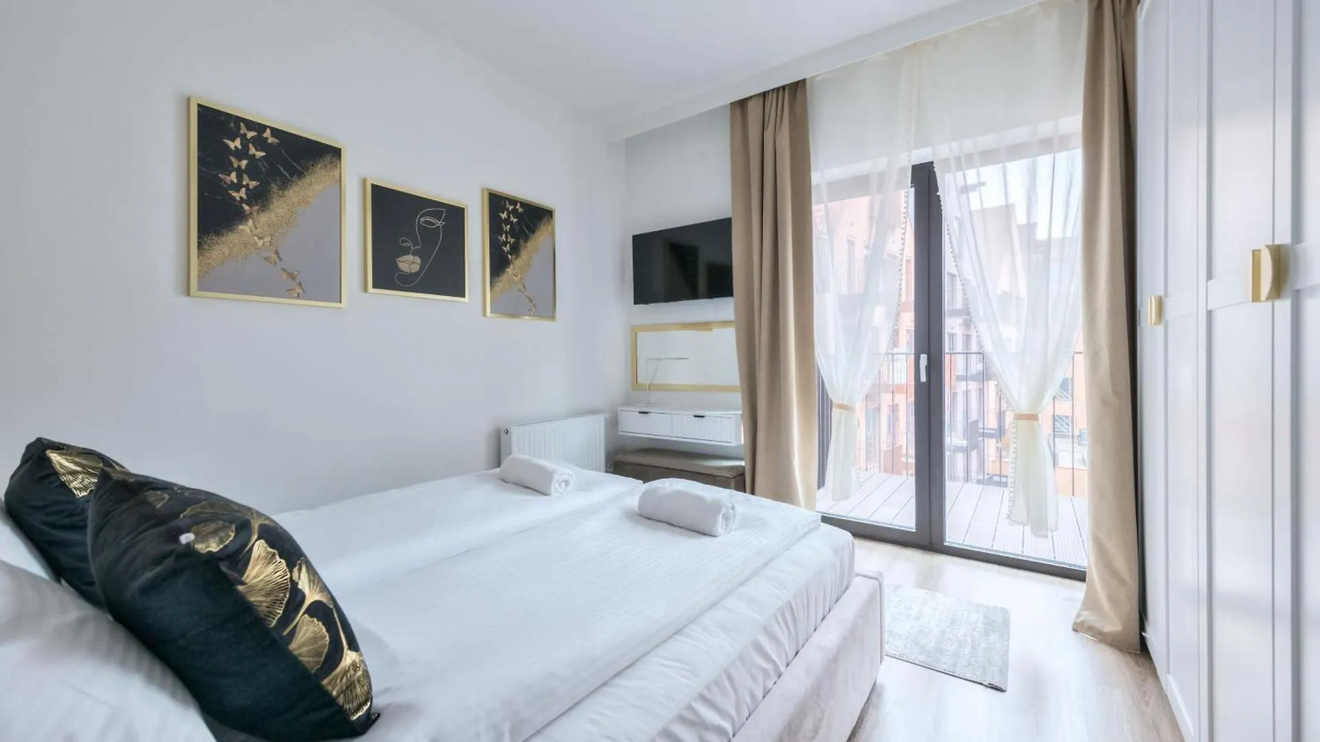 Dom & House Granaria II Superior Apartment On Granary Island By Noclegi Renters Gdansk Poland