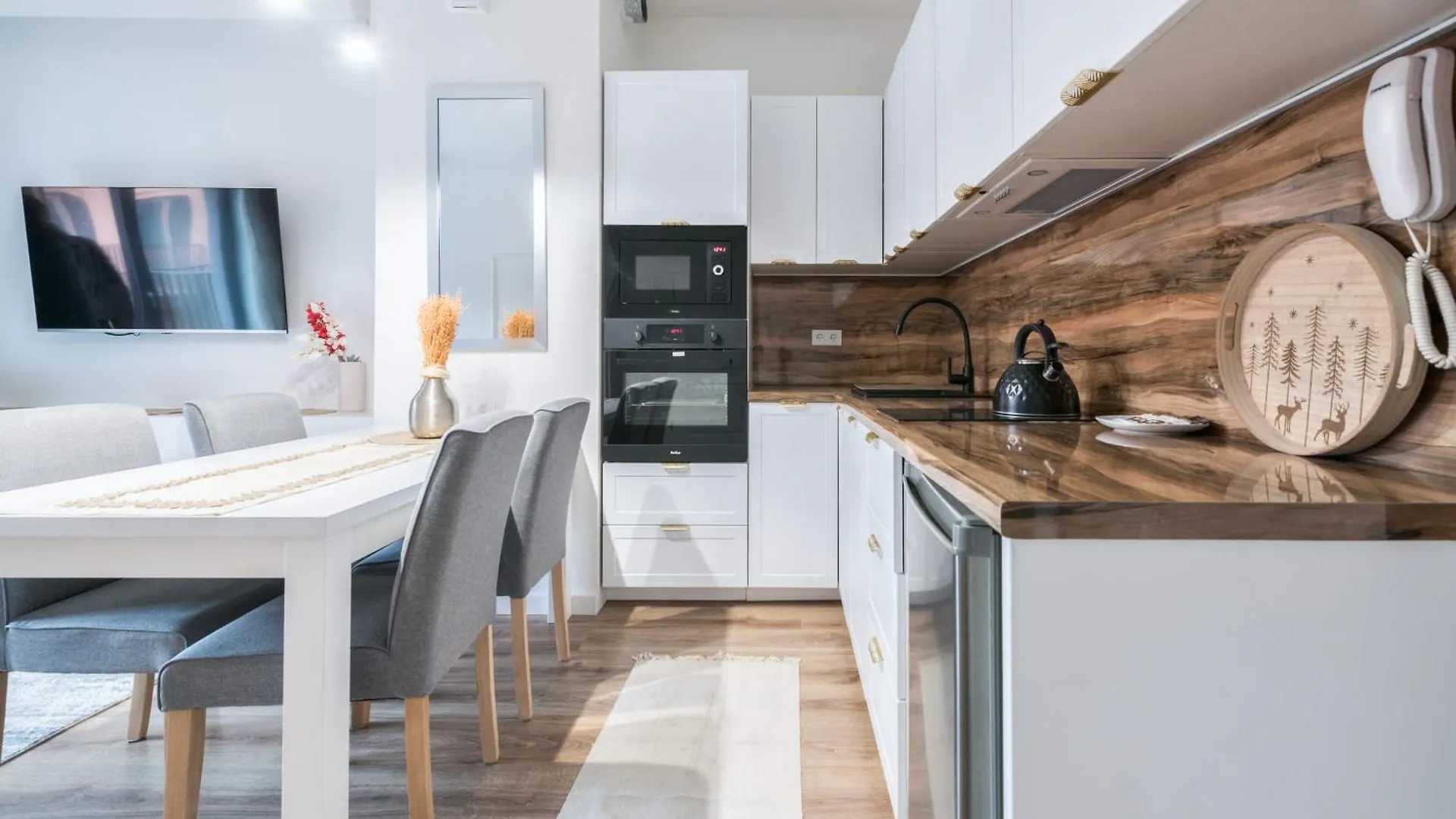Dom & House Granaria II Superior Apartment On Granary Island By Noclegi Renters Gdansk 0*,  Poland